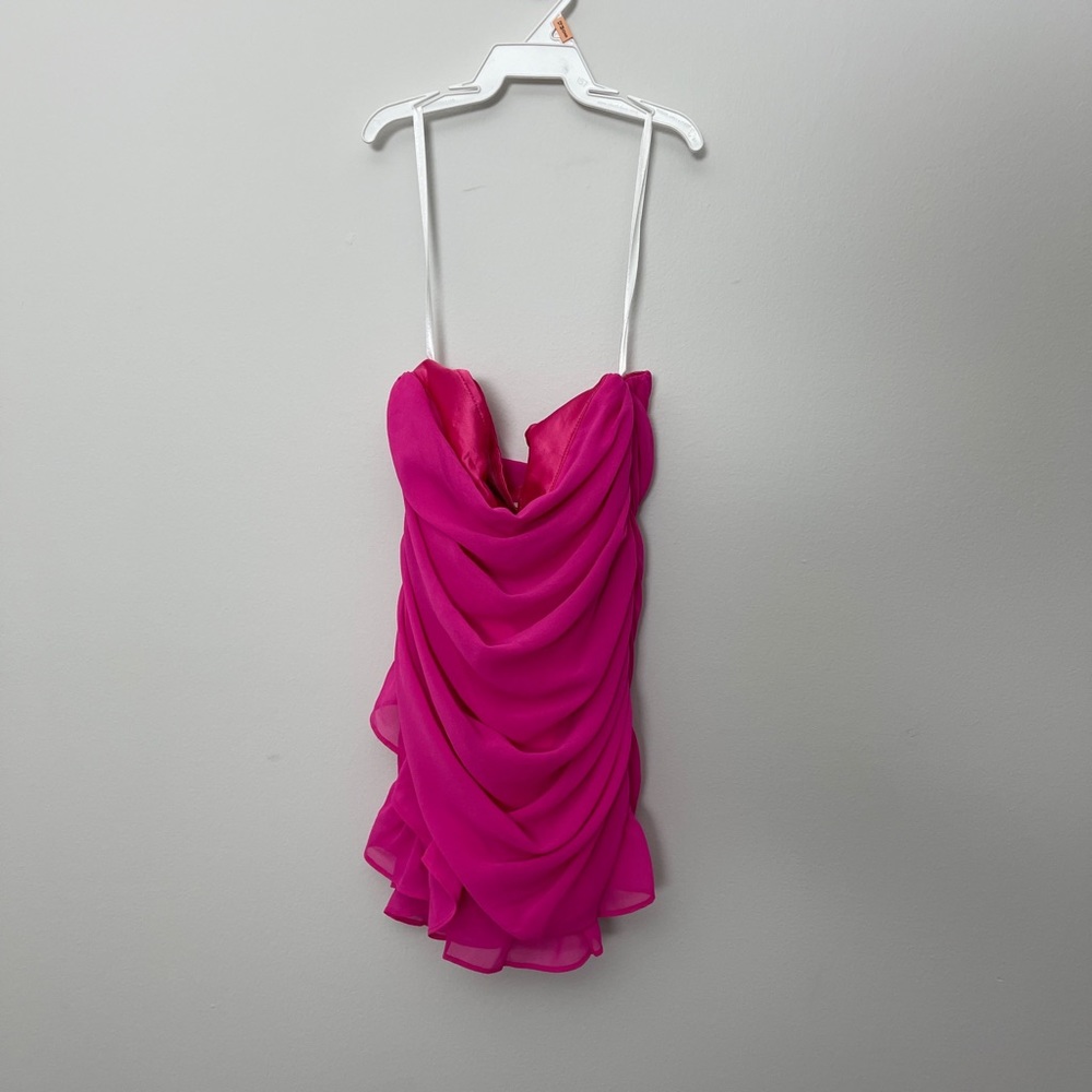About US Lorraine Ruched Skirt in Hot Pink - Picture 5 of 6